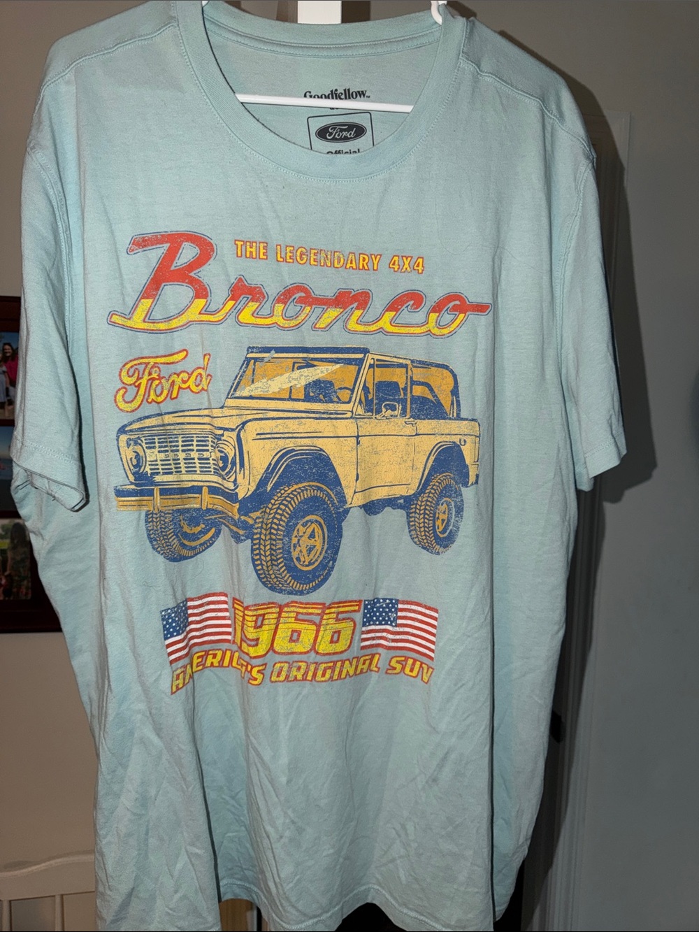 Goodfellow & Co Mint Green Ford Licensed Graphic Tee